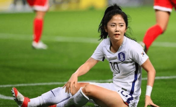 韩国女足美女球员走红 中国球迷 球品 和颜值相比 不敢恭维 玟娥