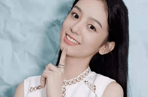 58亿票房,周冬雨和易烊千玺名利双收,周也作为女配,获得了第33届中国