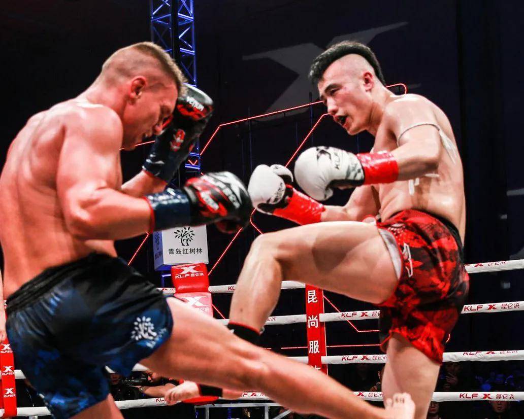 人物| 中国格斗狂蟒,会写诗的格斗高手_薄福凡