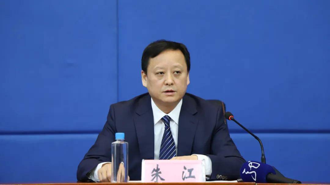 黑龙江省营商环境建设监督局新闻发言人, 副局长 朱江