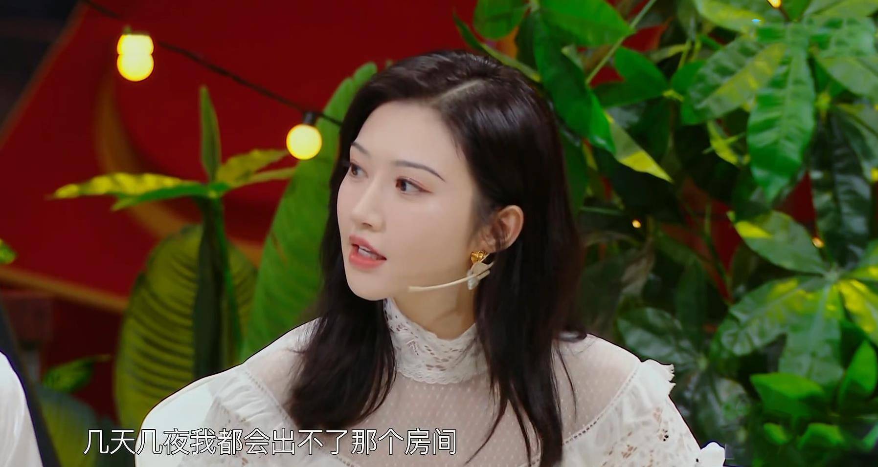 原创王牌对王牌景甜成背景板一个人显孤单落寞引粉丝不满