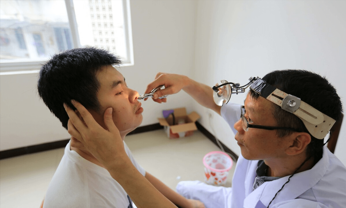 原创
以为是鼻炎,其实是癌症!鼻咽癌来临时,身体会发出6个警示信号