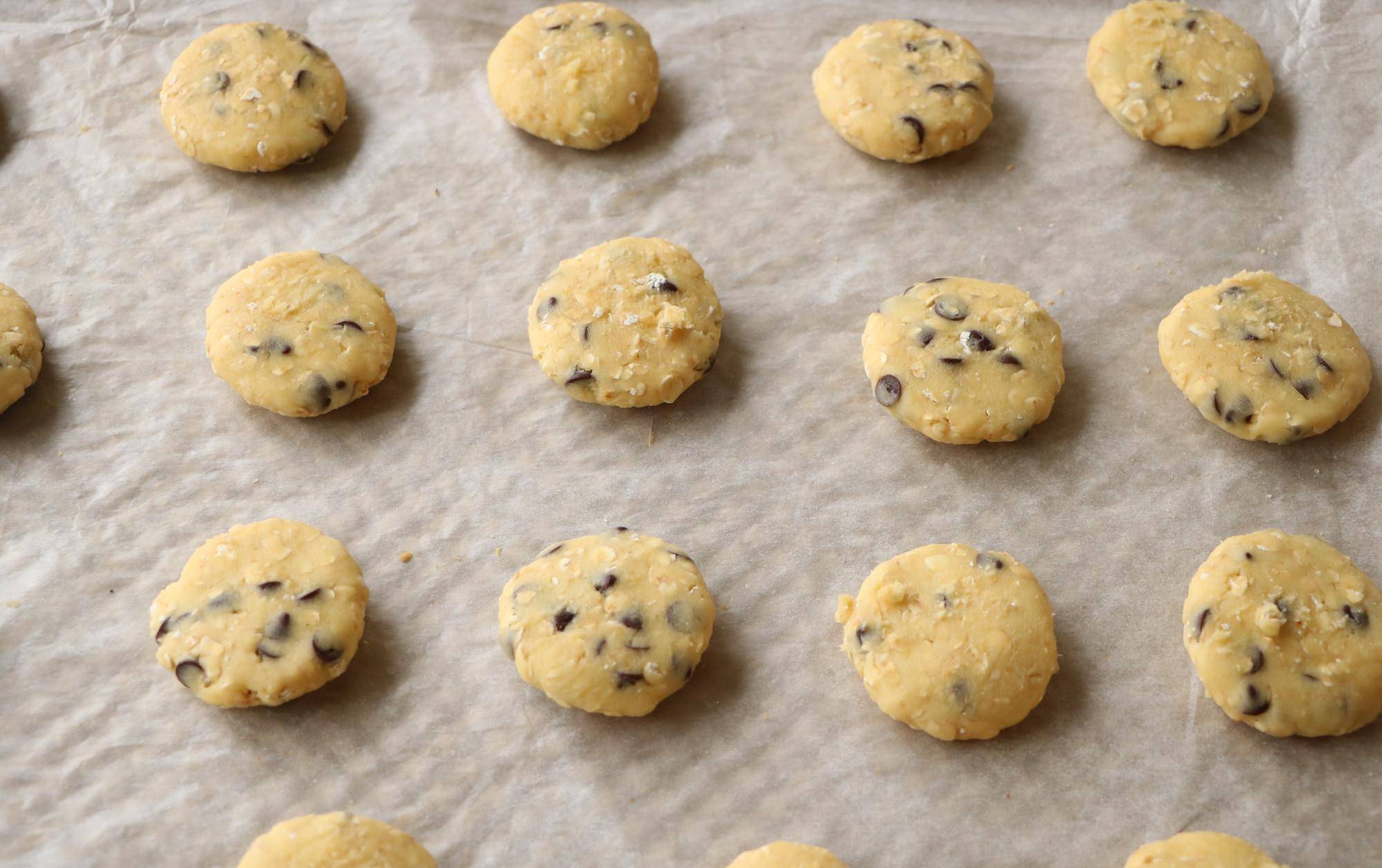 终于找到了配方,吃一次就会爱上的燕麦曲奇,可脆可软,过年必备