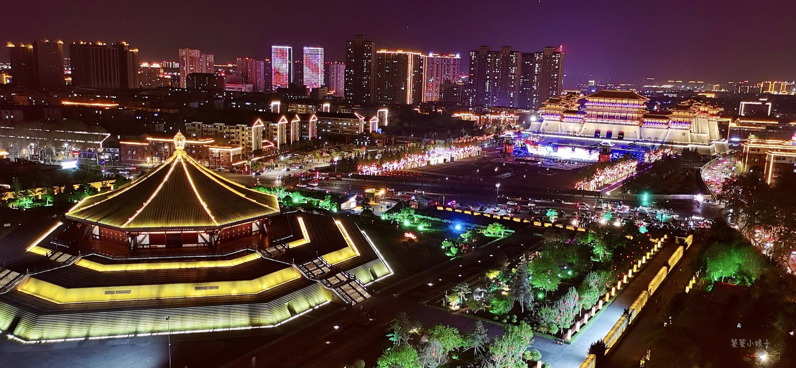 每一层有不同的主题,还可以乘上天梯直达塔顶,一览洛阳城的夜景,很是