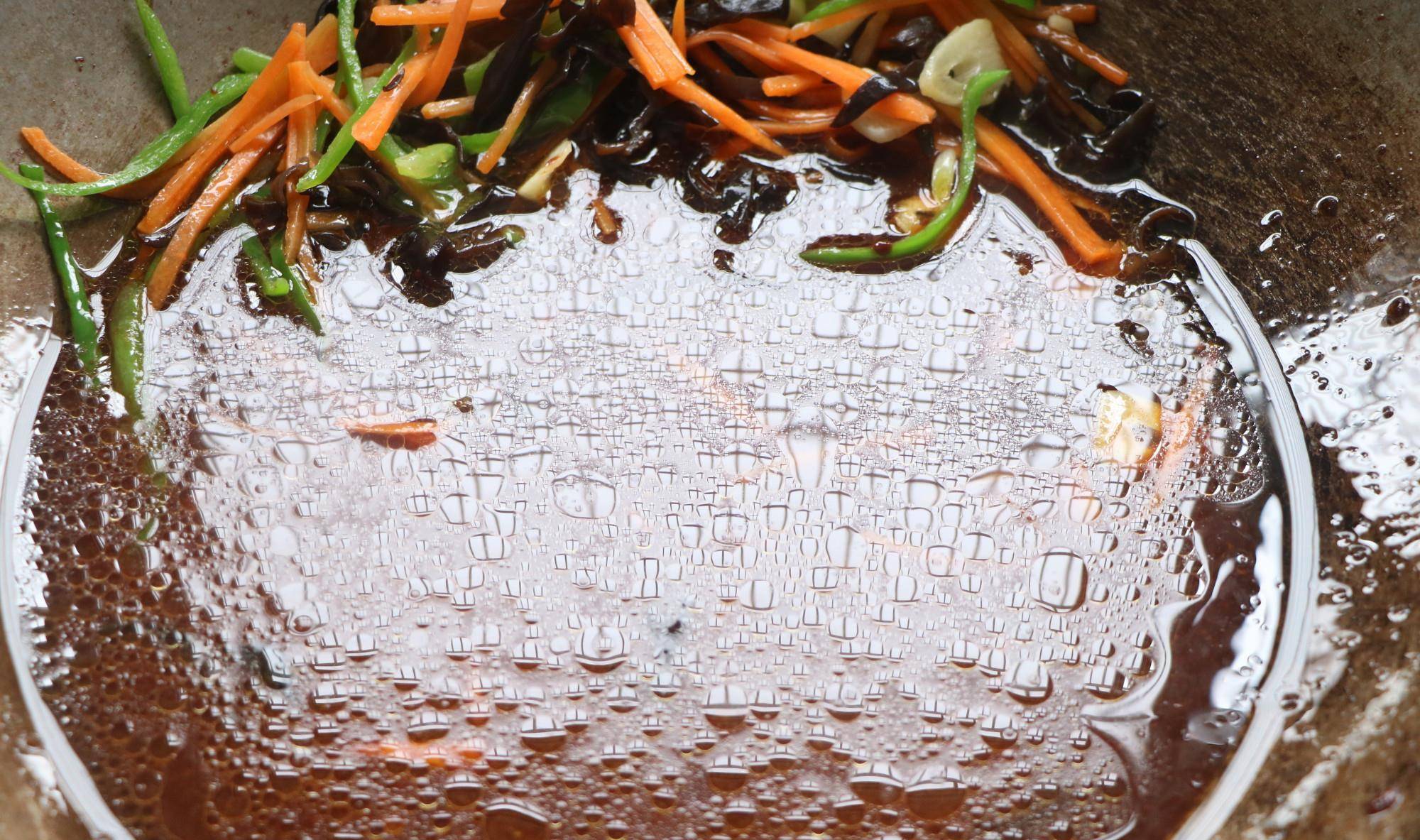 比肉还好吃的豆腐做法,鲜香入味儿,汤汁多超下饭,每周必做一次