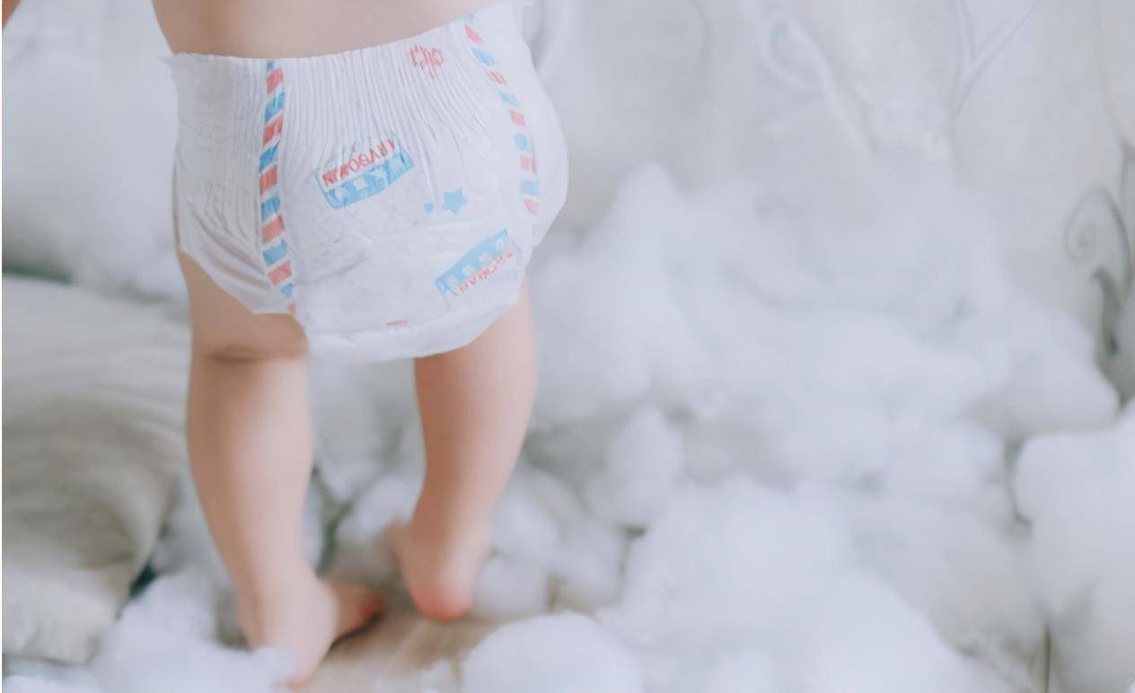 但引用美国儿科学会的观点,孩子在18-24个月是戒掉纸尿裤的最佳时期