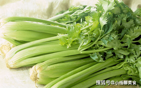 吃芹菜不吃叶子 芹菜叶子吃了 会对身体有影响吗 营养