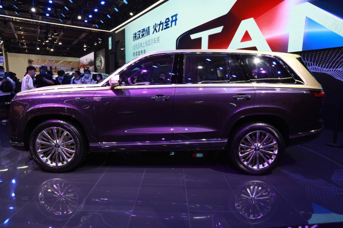 厉害了坦克800上海车展首秀