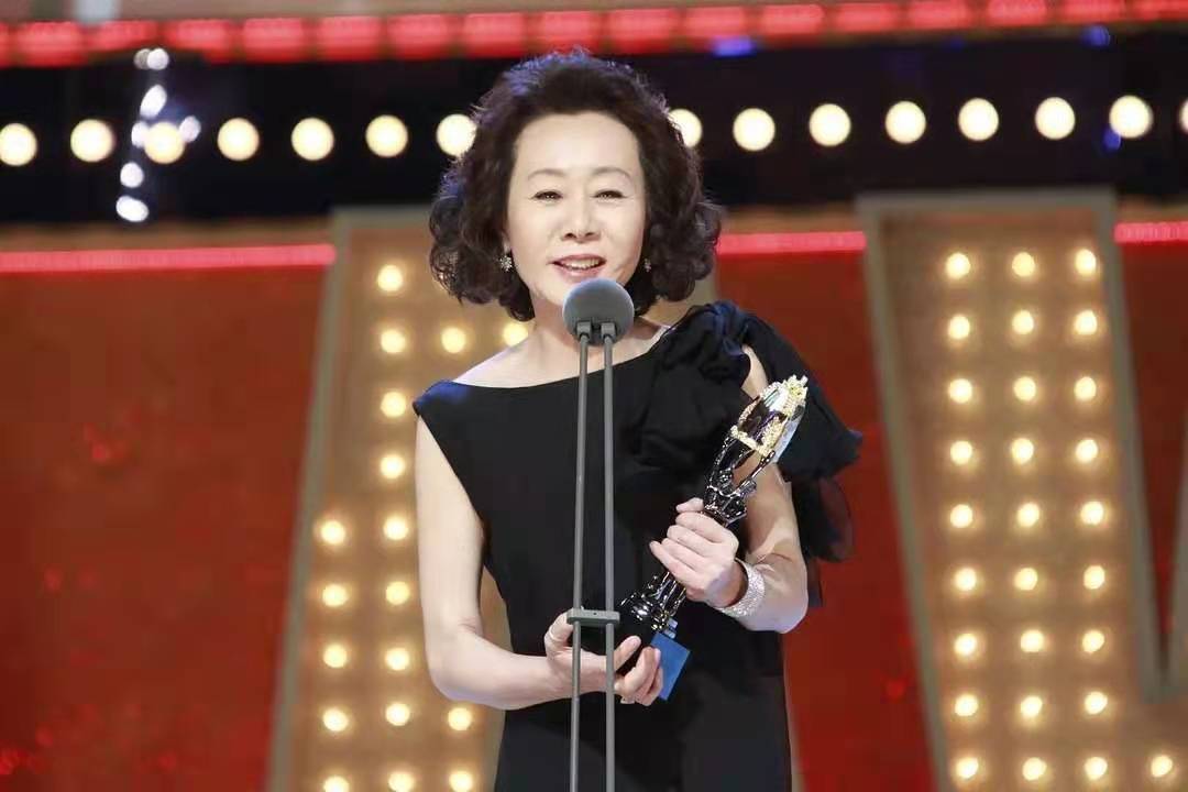 73岁韩国女星被奥斯卡提名，前夫称后悔出轨，曾想把第三者带回家