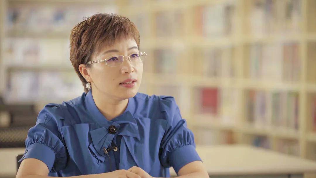 郑英:教师的最高尊严在课堂