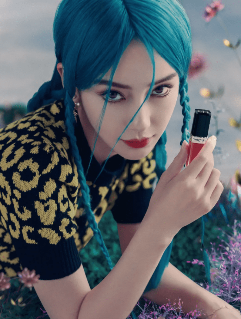 杨颖新大片真的不是坑她?头大肩窄身高矮,还撞脸李小璐_造型
