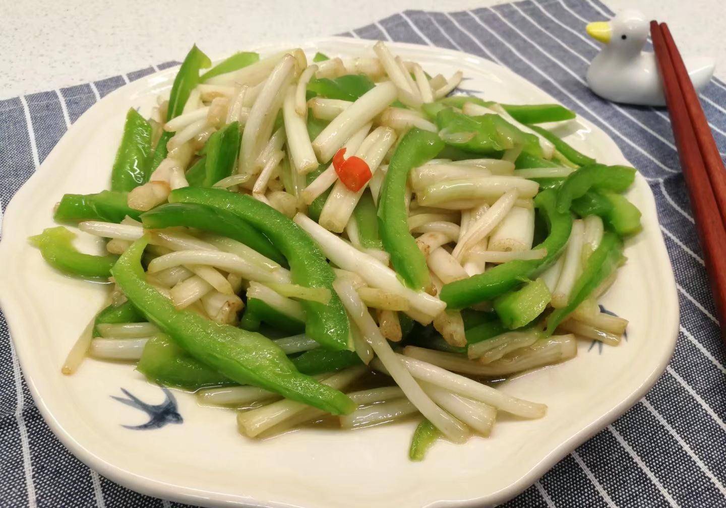 野芹菜水饺怎么做_野芹菜水饺的做法_豆果美食