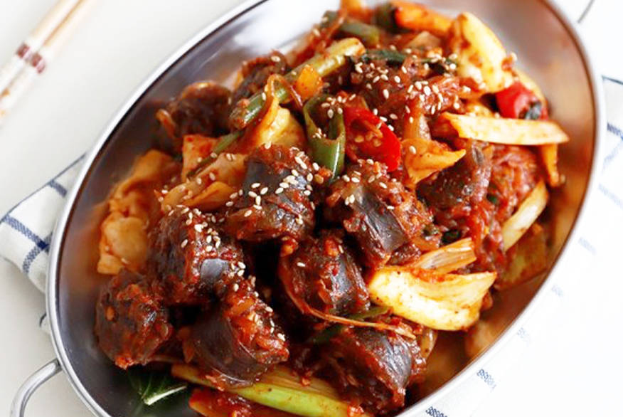 看着很有食欲的辣炒米肠,家乡的味道,你还记得回家的那条路吗?_备用