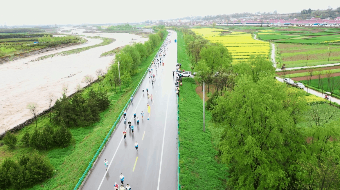 2021陕西宝鸡·陇县"关山草原杯"半程马拉松赛圆满收官_大道