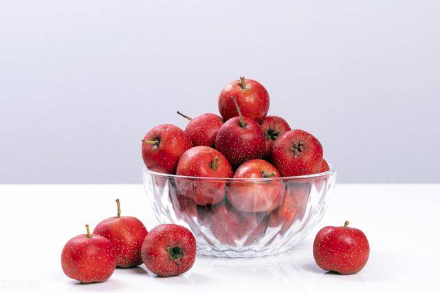 怎么做山楂罐头又简单又好吃 5239cc469fa54d3aa3a0440d0b192f9e.jpeg