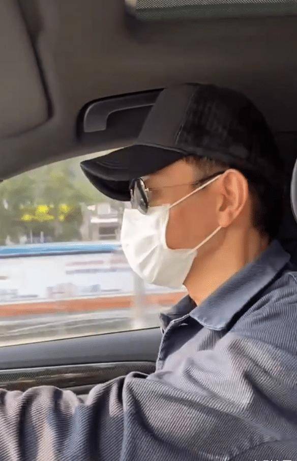 59岁刘德华开车旅行身体健朗出道40年被曝数亿家产私人座驾仅63万