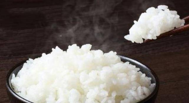 蒸米饭要加油吗 cdd583b9042a4216a173b6459d2cb067.jpeg