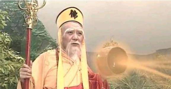 法王和白素贞同样是妖,为何法海只收白素贞,却不收法王?