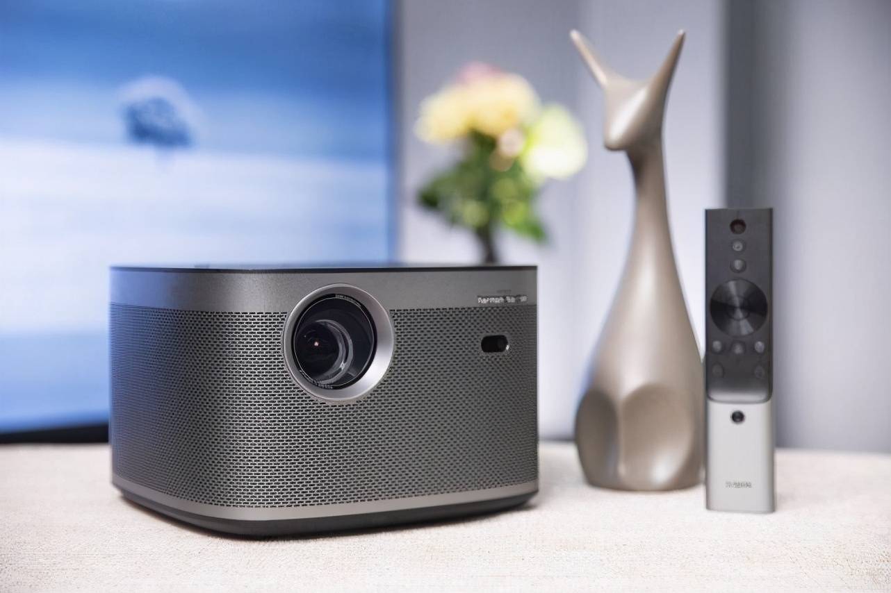 6000元左右投影仪哪款好,家用智能投影推荐哪款?