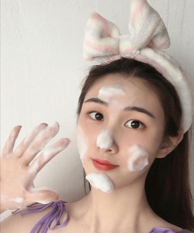 女生靠养不靠妆做好这几件事养成水嫩细腻的牛奶肌