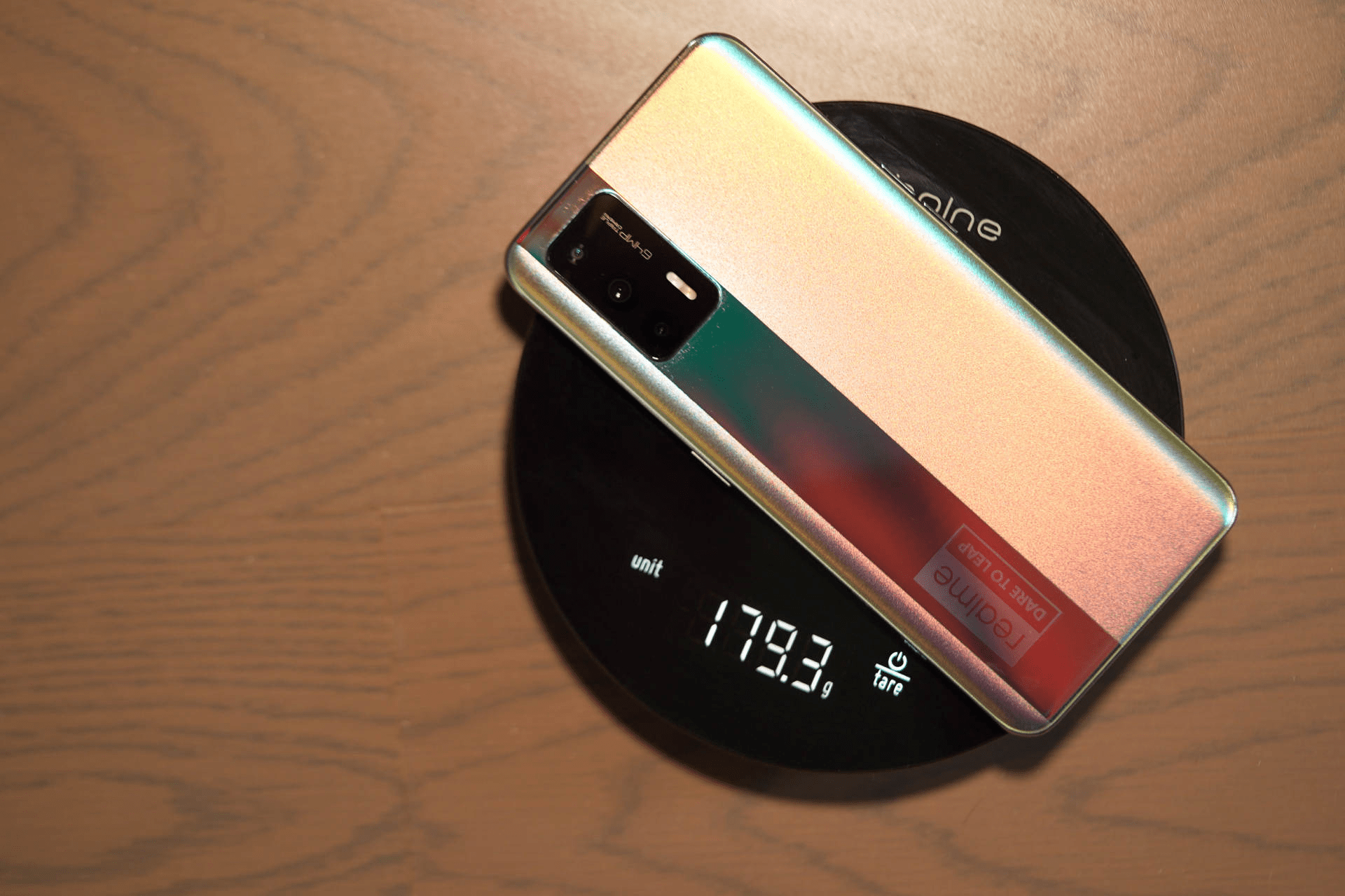 小米红米k40游戏版和realmegtneo的对比谁才是真王者