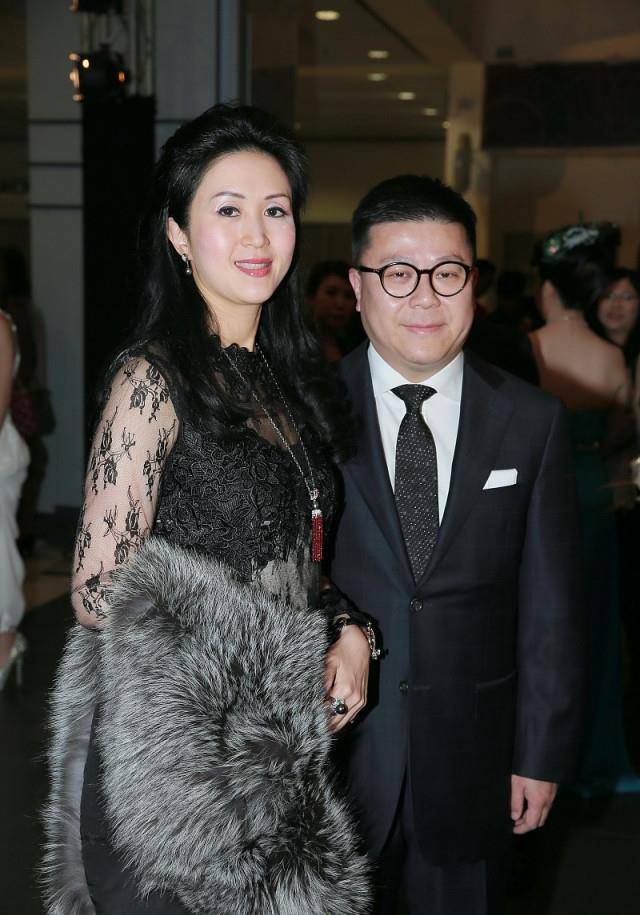 原创富商林百欣养子失联后首度露脸承认染疫已有抗体步伐语速缓慢