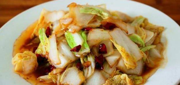 酸辣白菜做法大全家常 e9194f953735445ebca22e58d2535481.jpeg