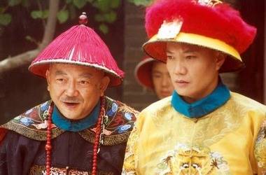 和珅聪明一世,为何不提前巴结嘉庆,给自己留条后路?_乾隆
