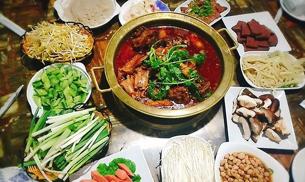 放屁多吃什么食物能治疗 c7e173502f2948848f61201f2b460715.jpeg