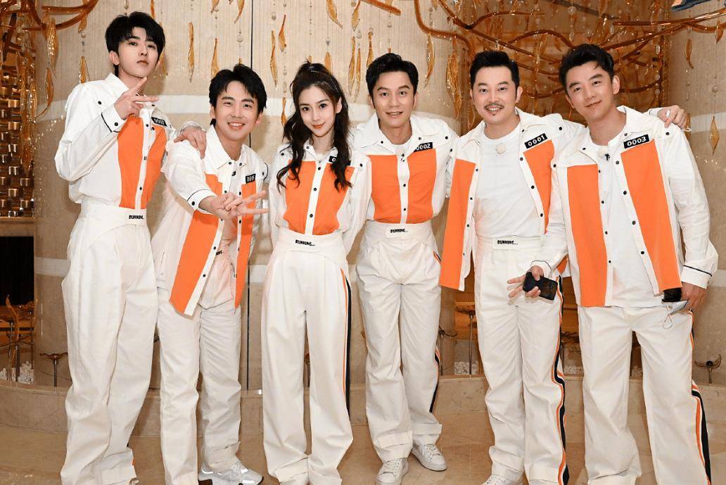 关晓彤出席《跑男8》,郭麒麟对她说的第一句话,给鹿晗长脸了?