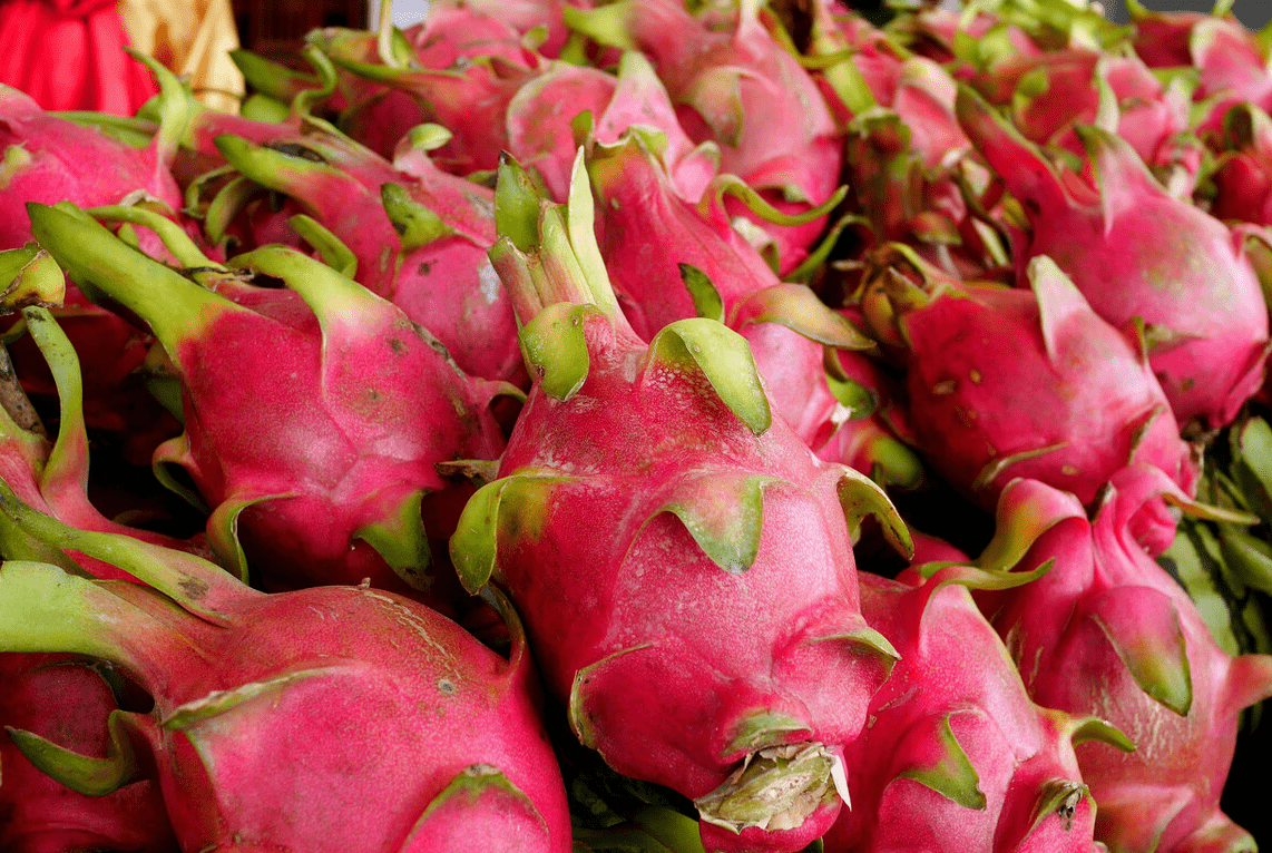 买火龙果红心和白心不只是颜色不同其实差别很大以后别乱买