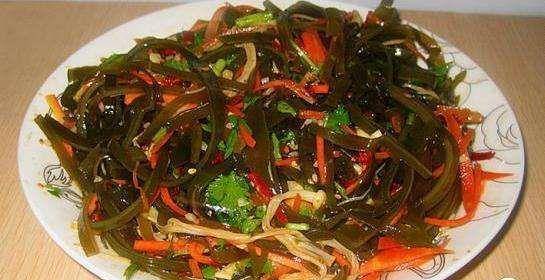 美食推荐:爆炒大虾,剁椒焖鸡翅,红烧豆腐,麻辣凉拌海带的做法