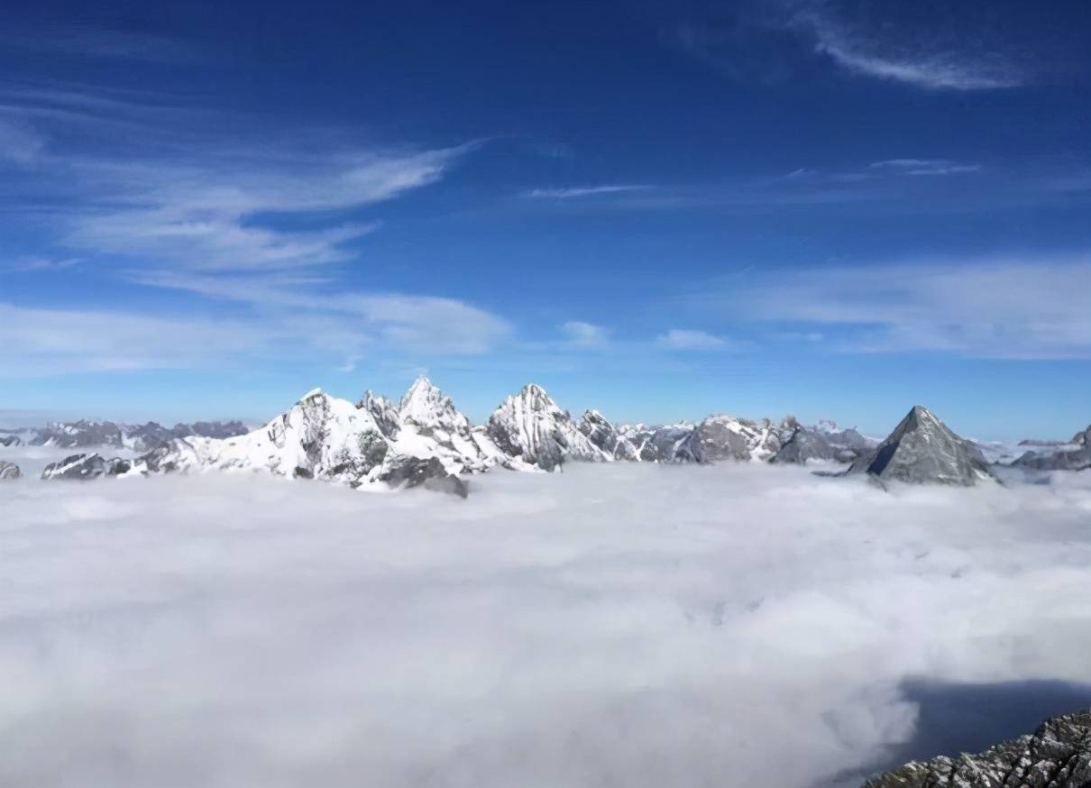 原创四川第二高峰仅次于贡嘎雪山被誉为中国的阿尔卑斯山