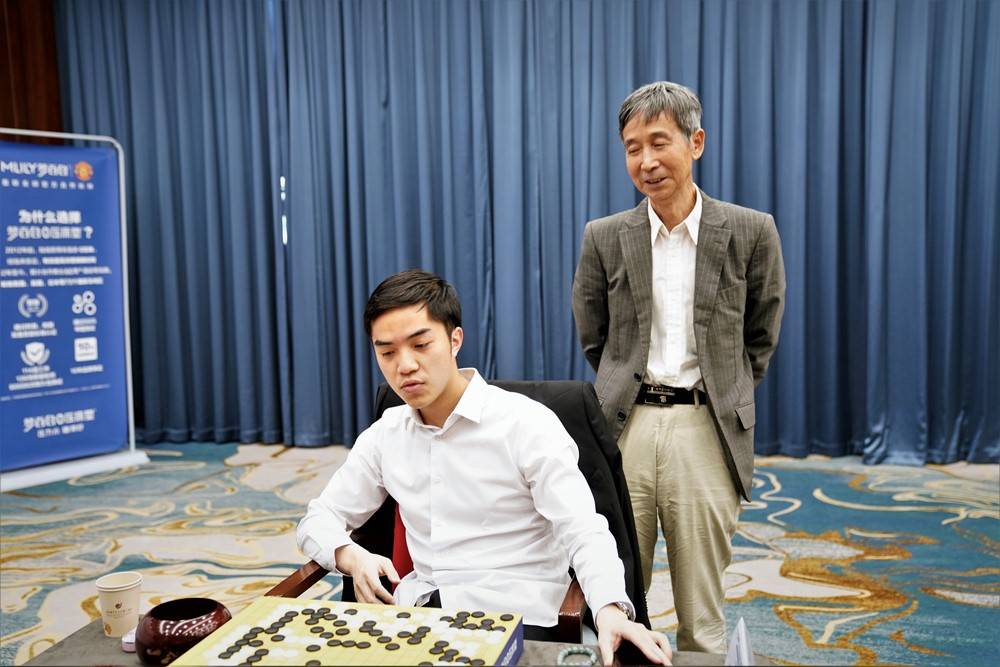 梦百合杯八年轮回再获冠:芈昱廷:有了继续下棋的信念_谢科