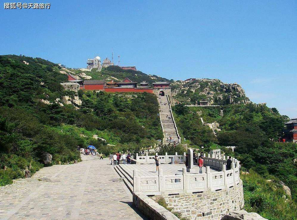 泰山花樣年華景區位於泰山腳下,地理位置優越,處於國家級黃金旅遊線路