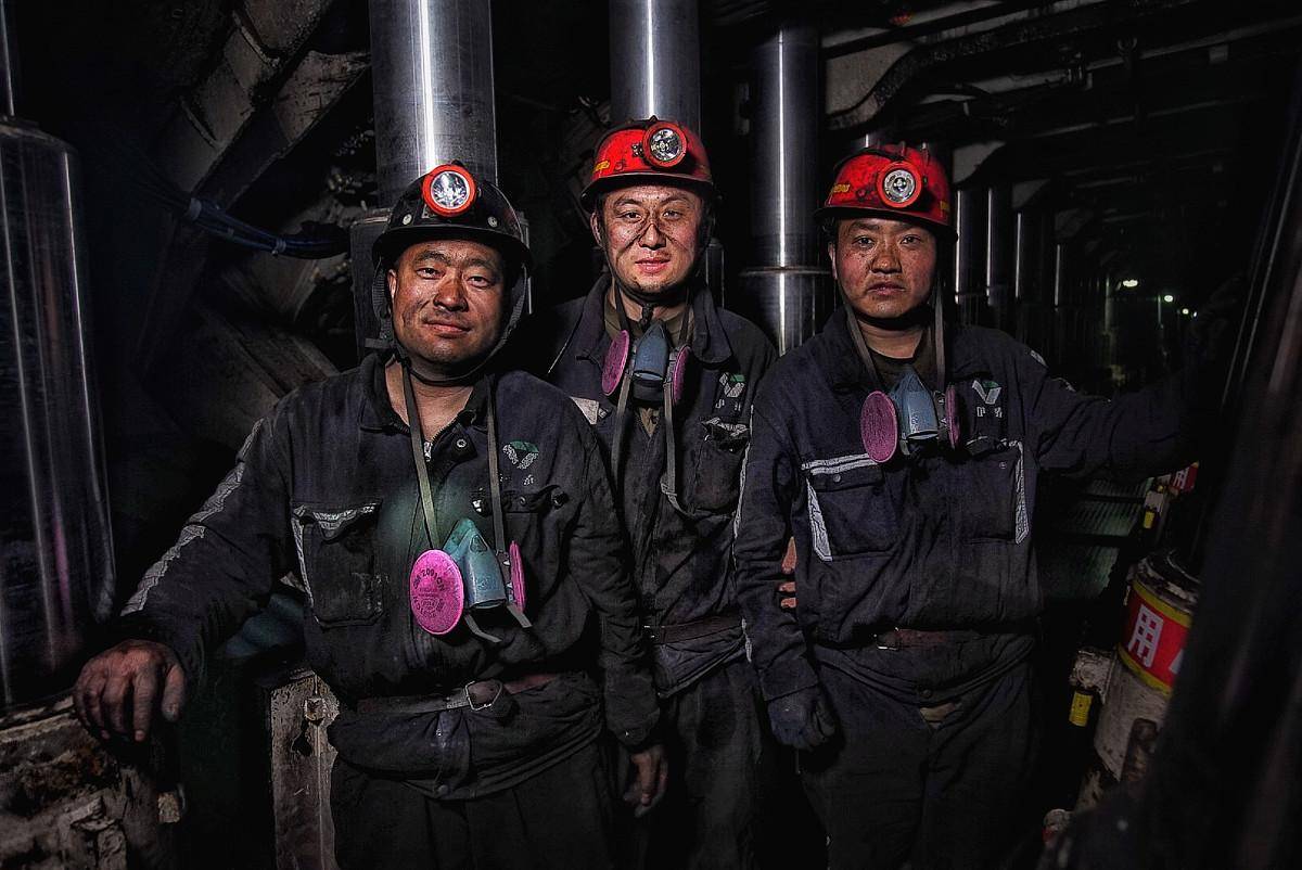 昔日煤矿工人,如今大学教授!一个辍学4年的人如何逆袭成高考状元?