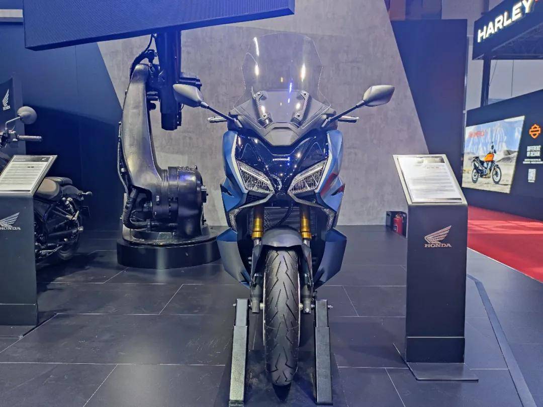 Honda上海车展发布新款cb1000r Cm 1100 Nss 750 Forza