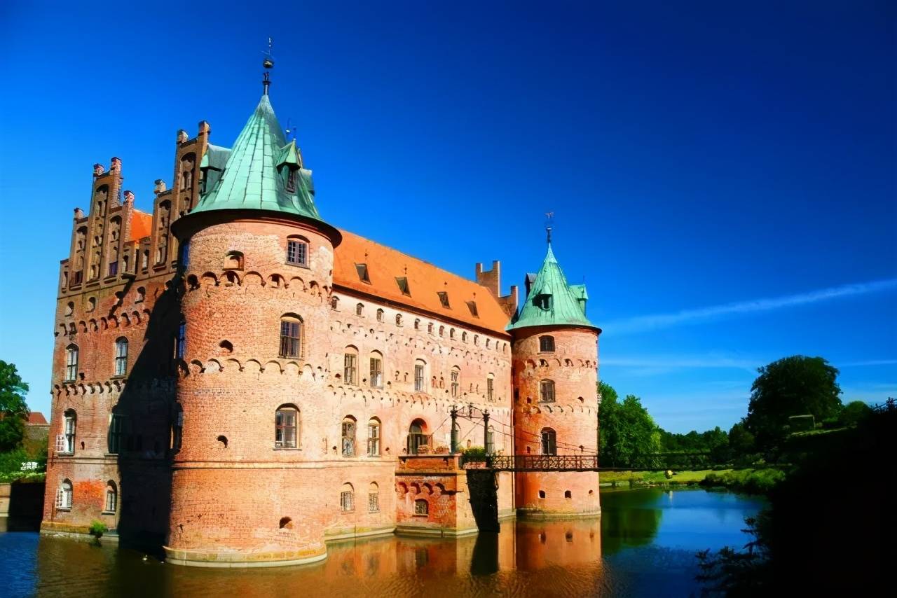 全球童话小镇呈现梦幻体验