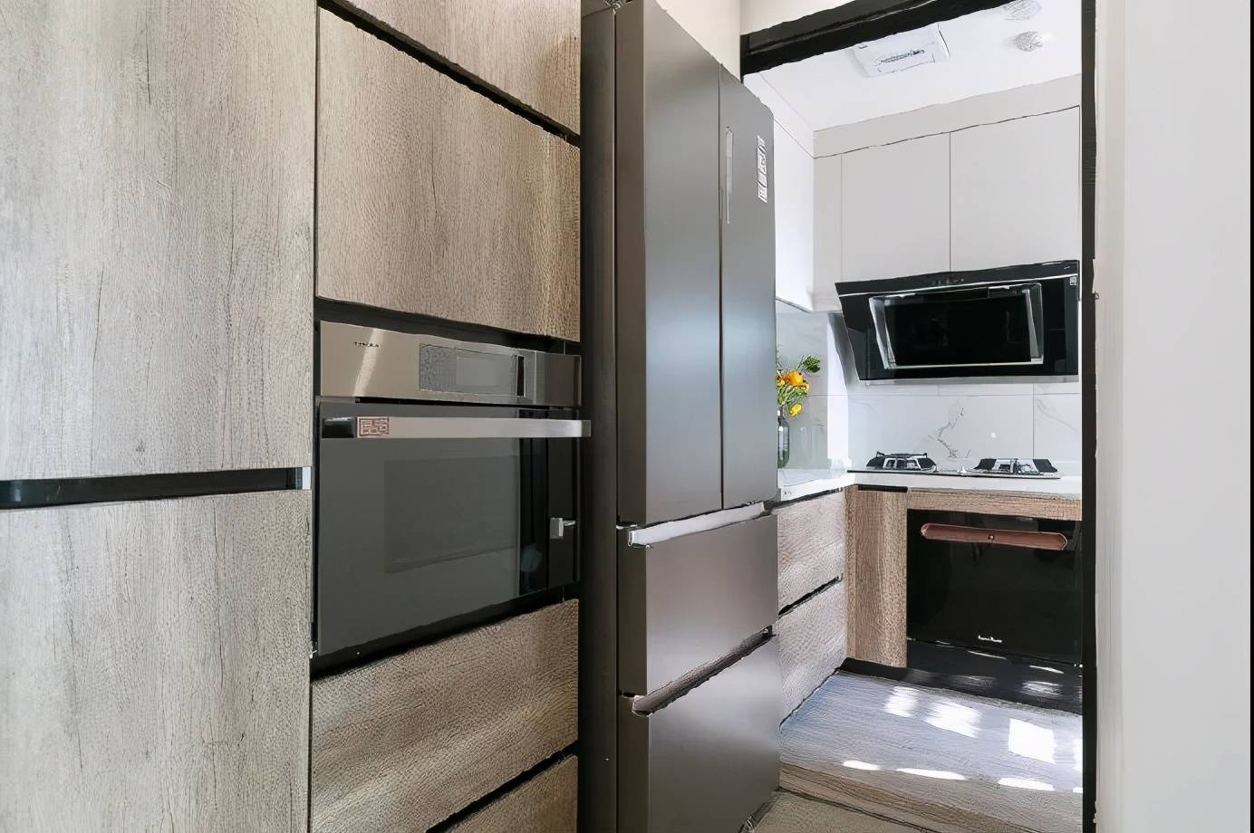 99%的人只懂冰箱放厨房,聪明的业主都这么设计