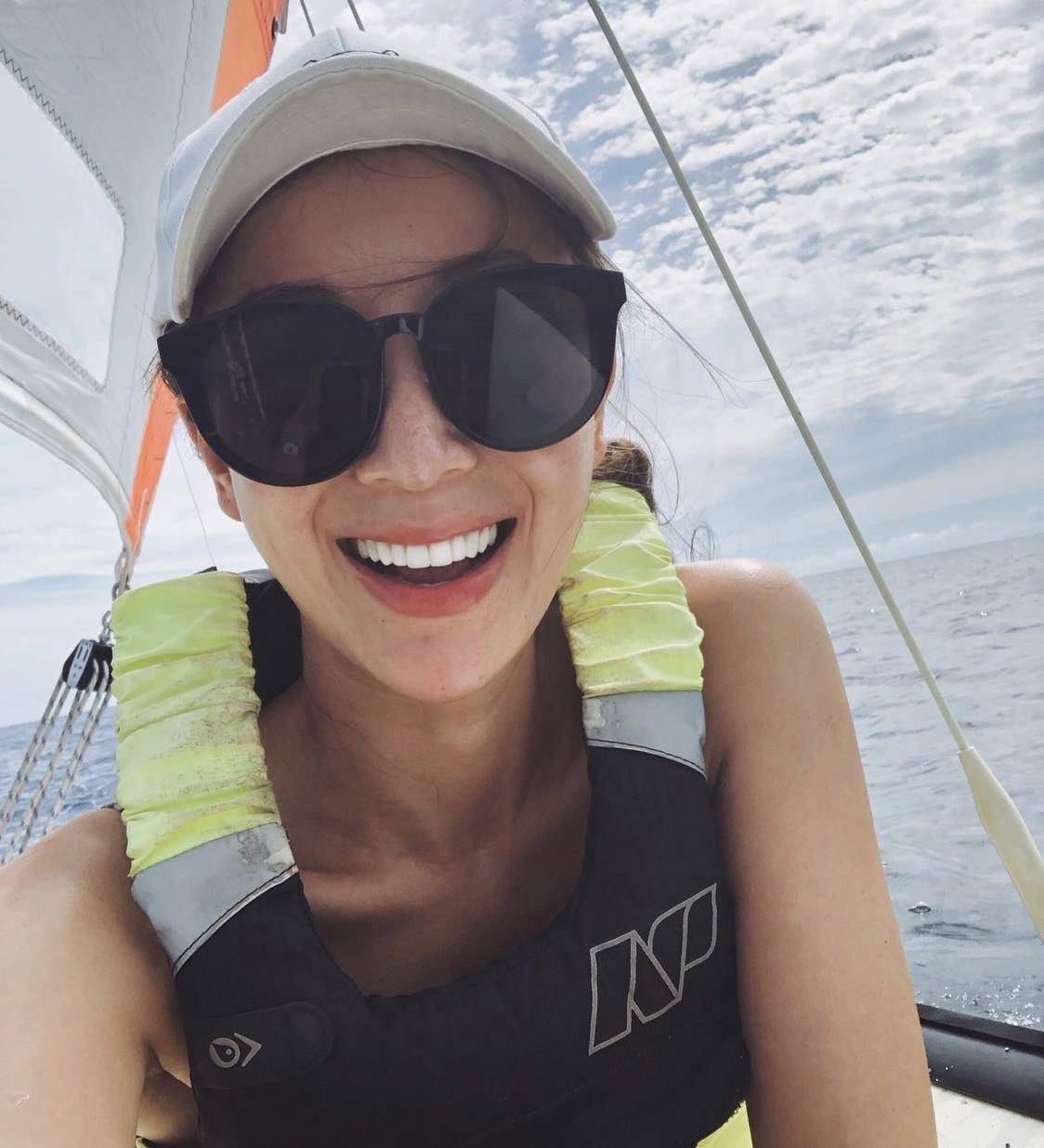 40岁隋棠晒素颜照露出小雀斑,嫁丈夫4年拼三胎_娱乐