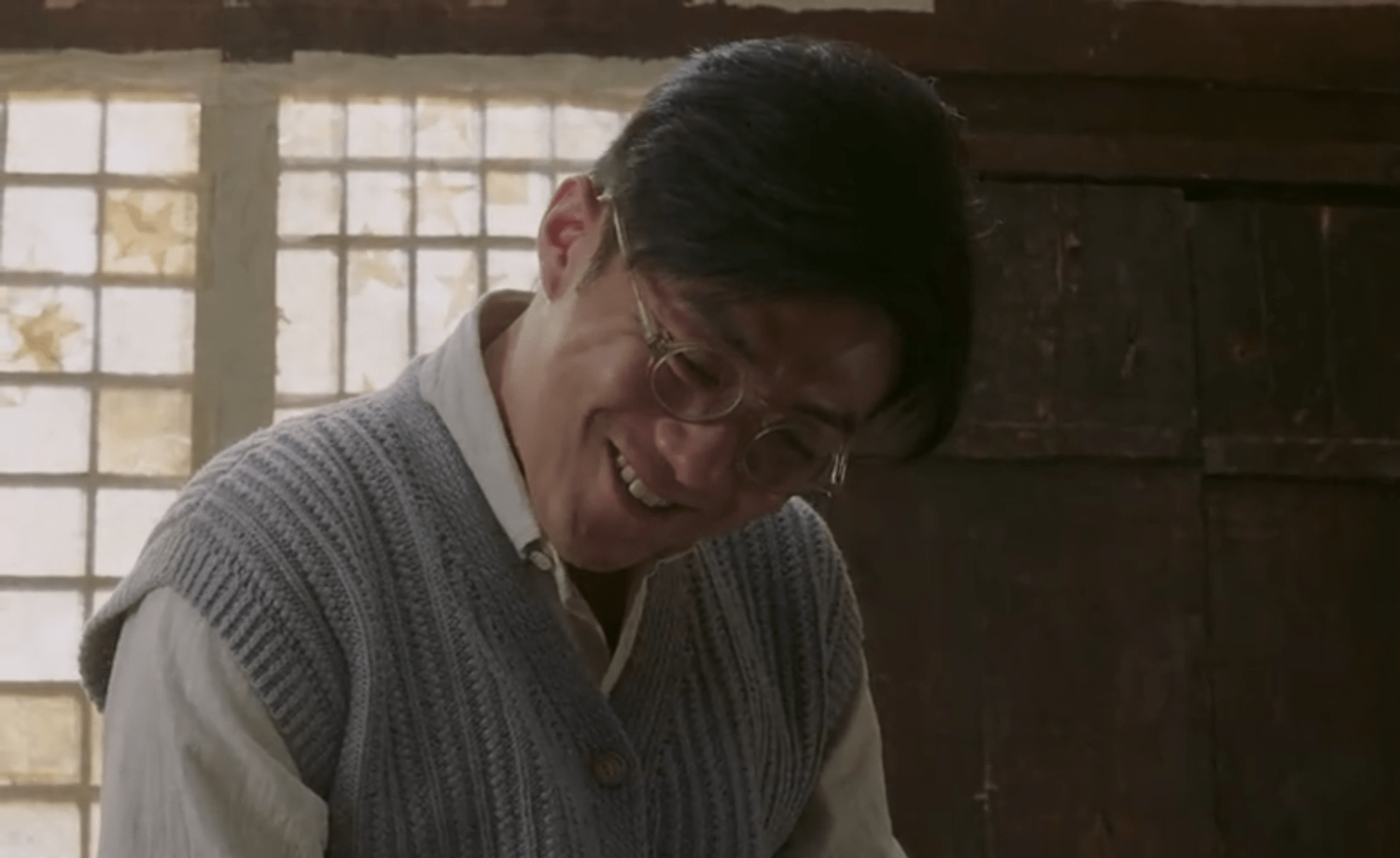 原创啊摇篮张静平邪魅的微笑暗示了他与丑子冈的三种结局