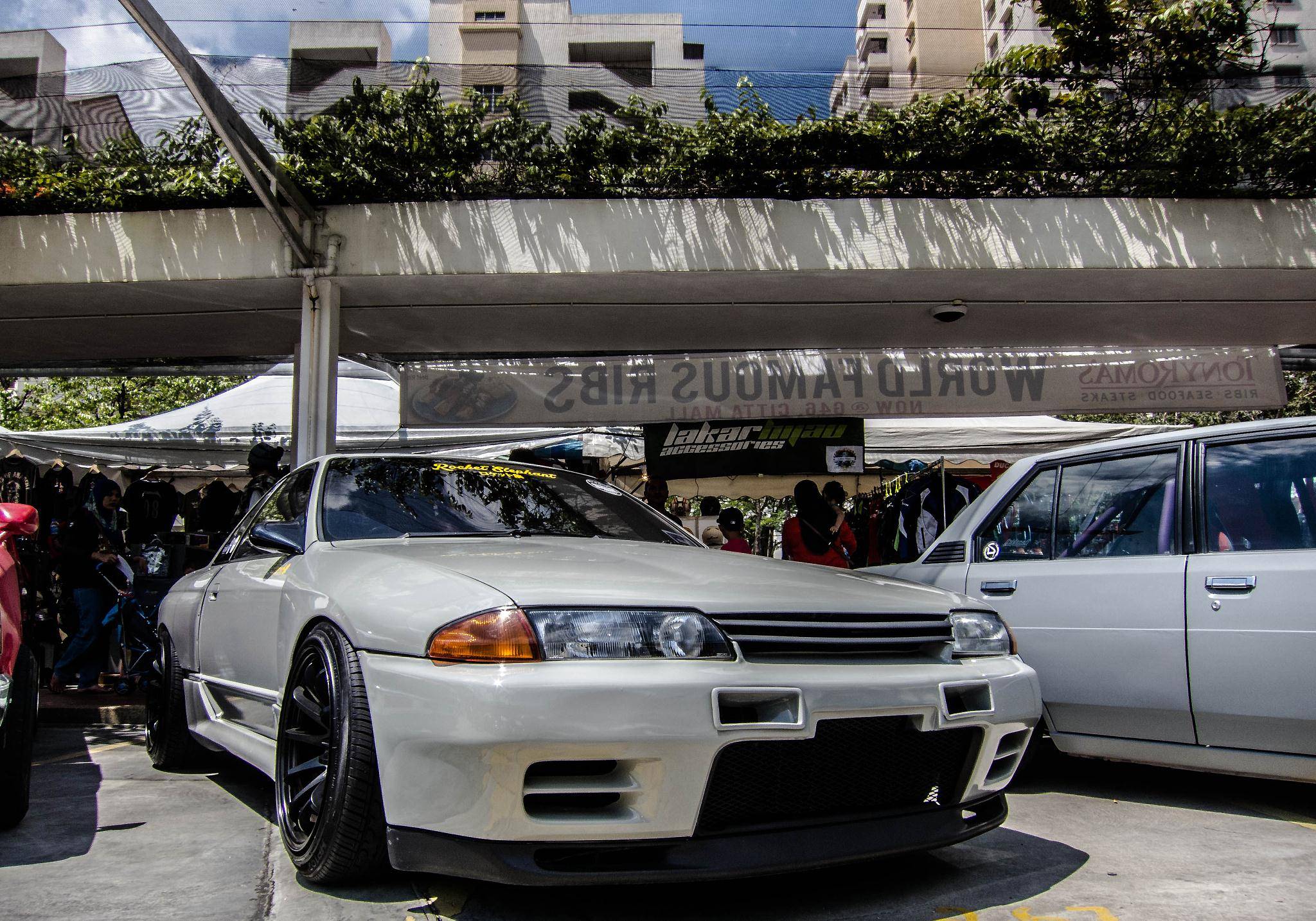 【改装】把福特引擎放入日产skyline gt-r(r32)中会发生什么?