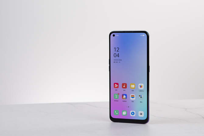 该游戏|OPPO A95 5G手机体验：A系列颜值担当，轻薄灵动