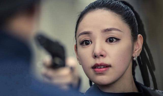 tvb小花与新婚老公逛街凸肚孕味浓 老公婚前已送豪车餐厅股份_谭凯琪