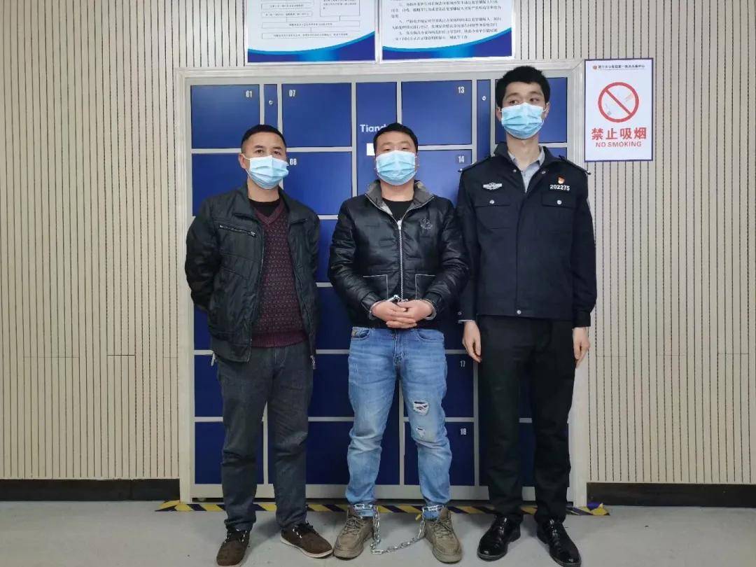 成功抓获犯罪嫌疑人黄某