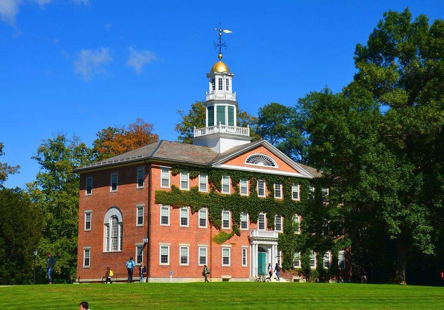威廉姆斯学院代表着美国引以为傲的教育精髓,其声誉在美国不亚于耶鲁