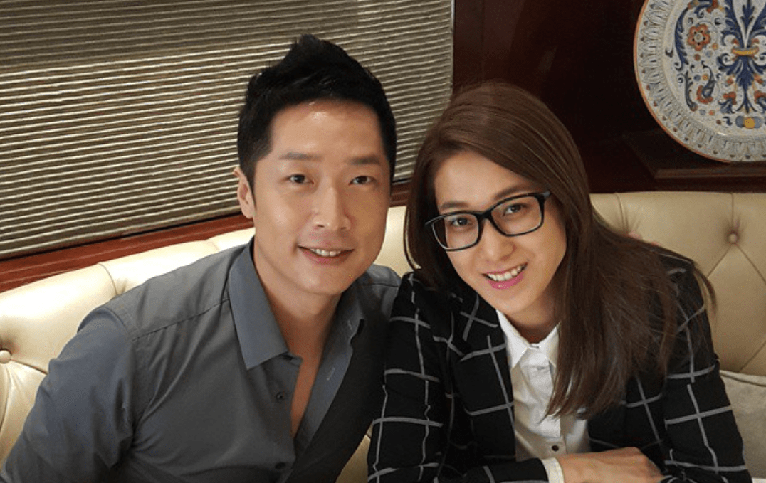 与马浚伟合照露脸,暗讽港媒,娱乐圈原来还有这样的清流女明星?_钟嘉欣