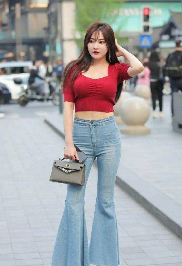 时尚包臀女白裤 2eece2ee0a5348fba07d163622343faa.jpeg