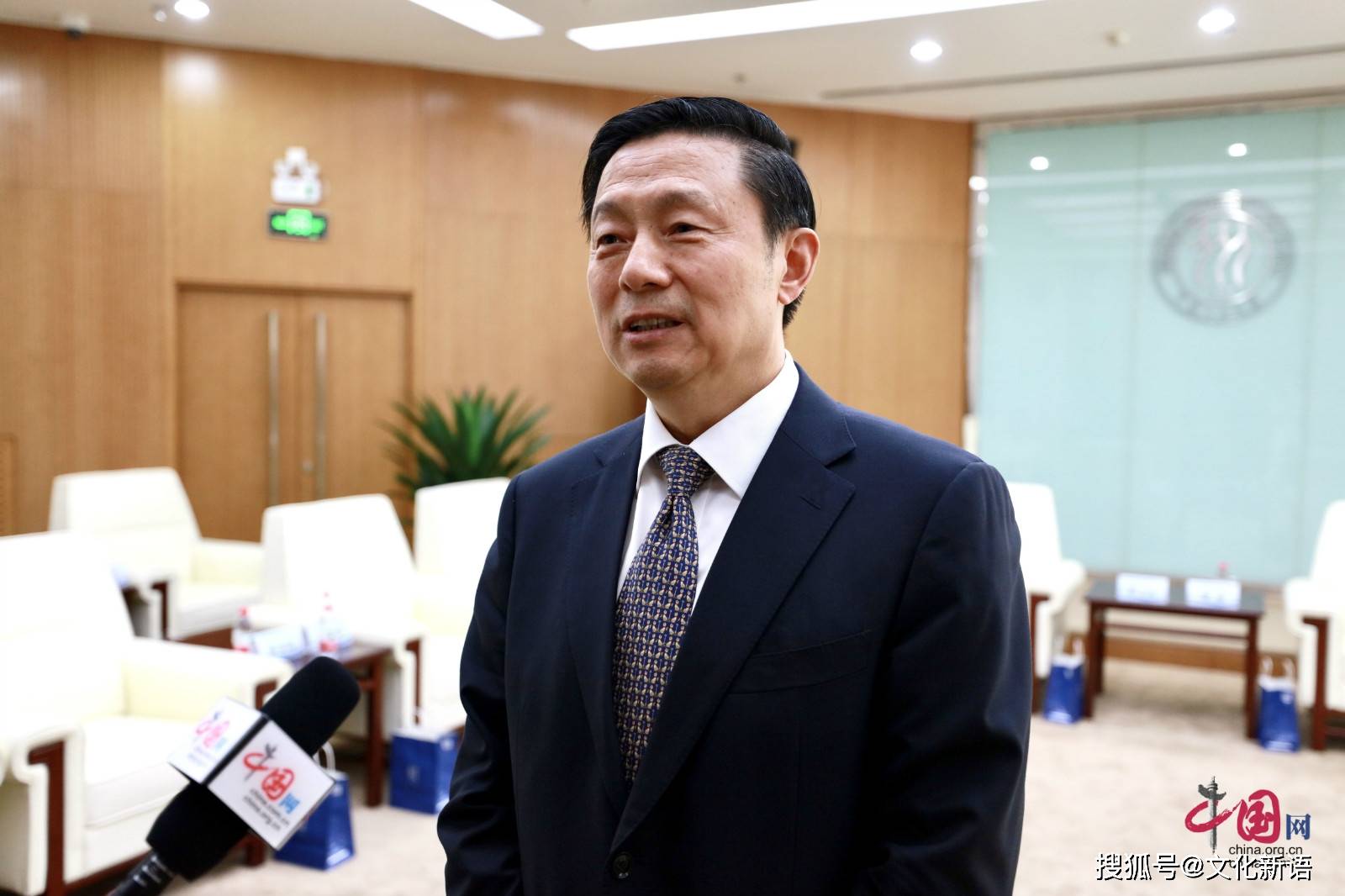 郭卫民谈防灾减灾提高全民意识特别重要公共关系领域要主动作为