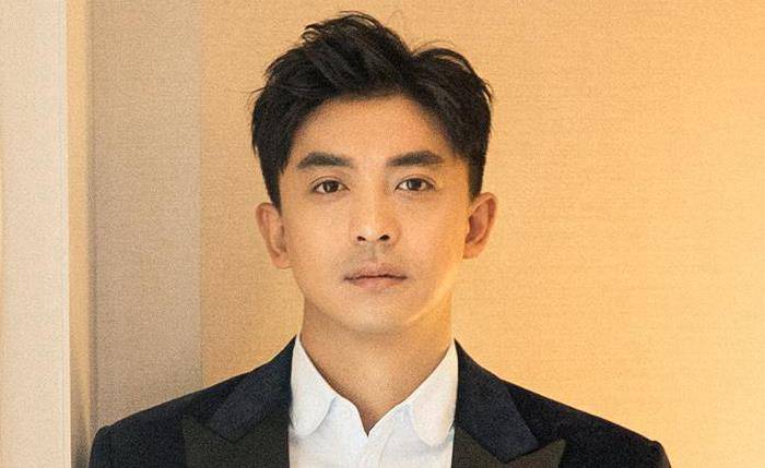 十大男明星排行榜_近期人气猛涨的85后男明星TOP10,任嘉伦李肖逸王彦霖领衔!